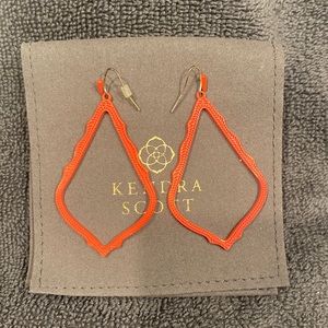 Kendra Scott dangles